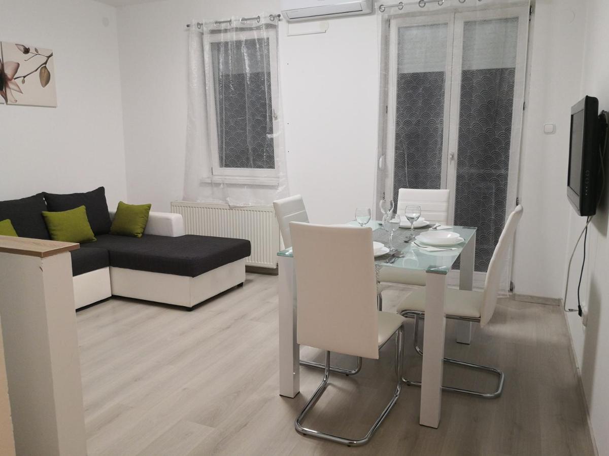 Oasis Apartman Szeged Exterior photo